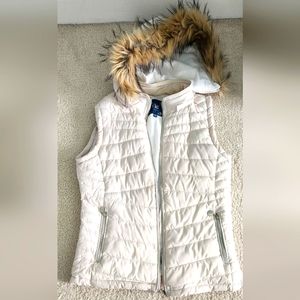 YMI juniors XL winter fleece vest with hood